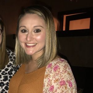 Meet your Posher, Leah